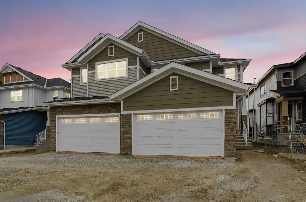 450 Kinniburgh Loop Chestermere AB T1X 3C2