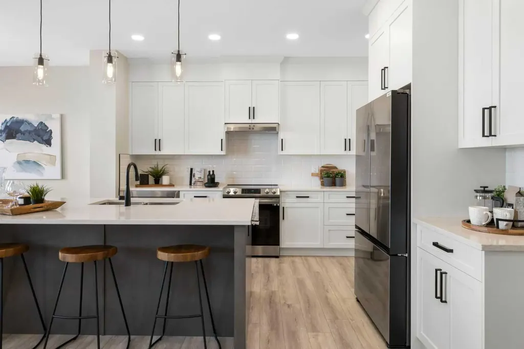 450 Kinniburgh Loop Chestermere AB T1X 3C2