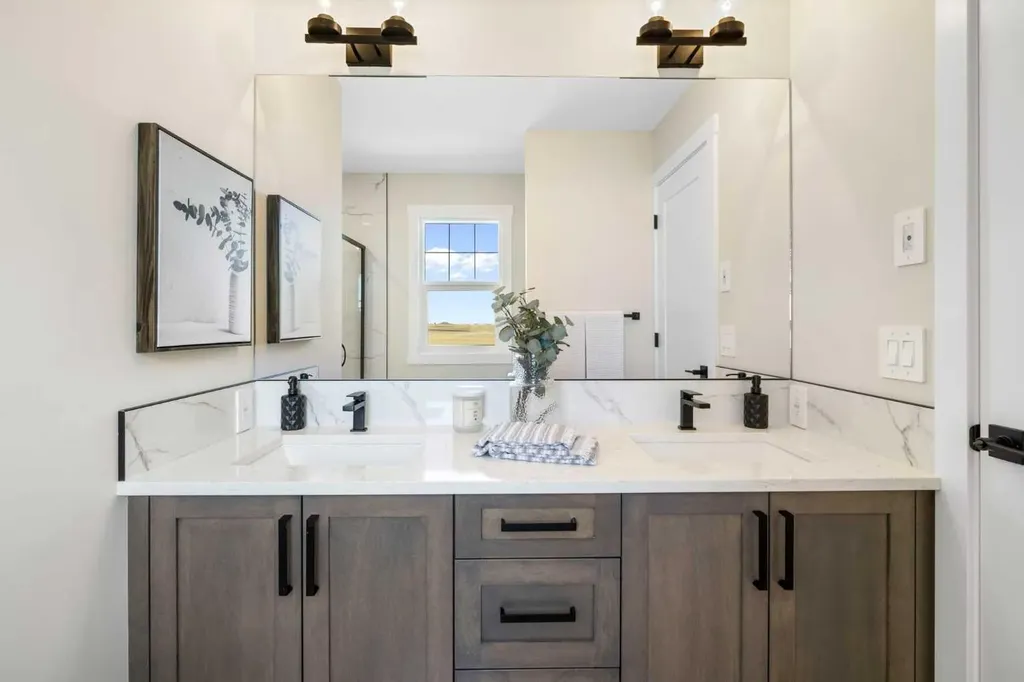 450 Kinniburgh Loop Chestermere AB T1X 3C2