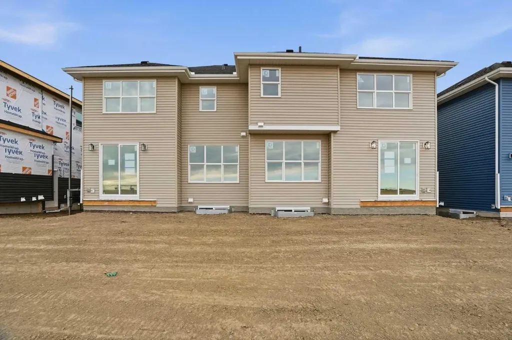 450 Kinniburgh Loop Chestermere AB T1X 3C2