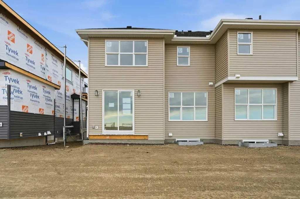 450 Kinniburgh Loop Chestermere AB T1X 3C2