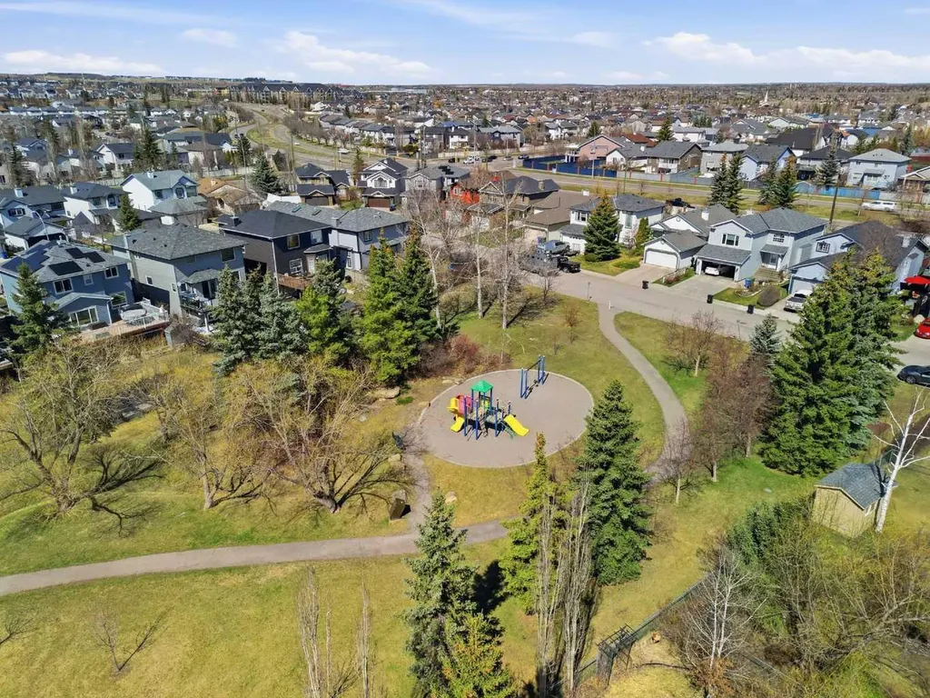59 Somerside Manor SW Calgary AB T2Y 3G4