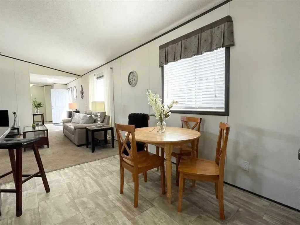 145 Caouette Crest Fort Mcmurray AB T9K2H5
