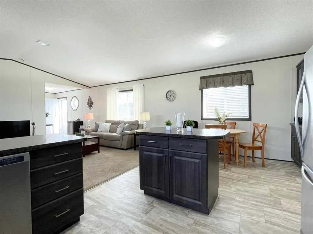 145 Caouette Crest Fort Mcmurray AB T9K2H5