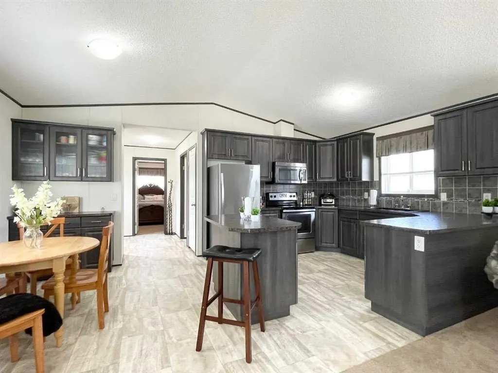 145 Caouette Crest Fort Mcmurray AB T9K2H5
