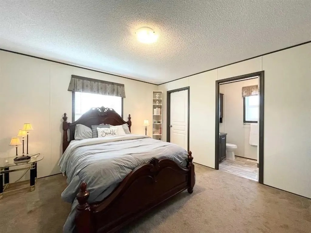 145 Caouette Crest Fort Mcmurray AB T9K2H5