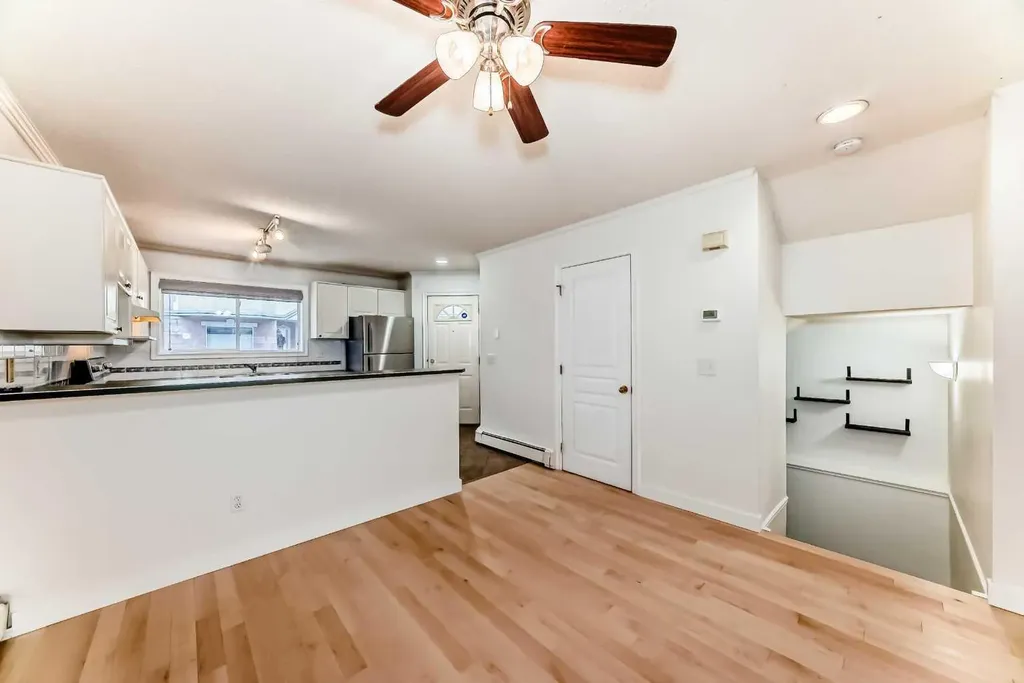 1215 15 Avenue SW Calgary AB T3C 0X5