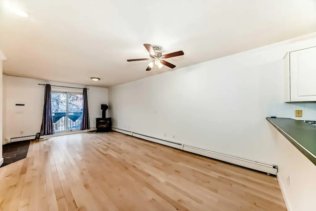 1215 15 Avenue SW Calgary AB T3C 0X5