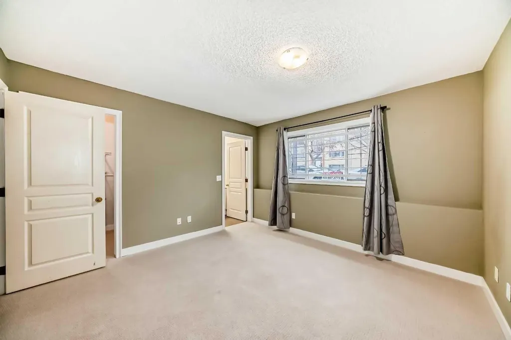 1215 15 Avenue SW Calgary AB T3C 0X5