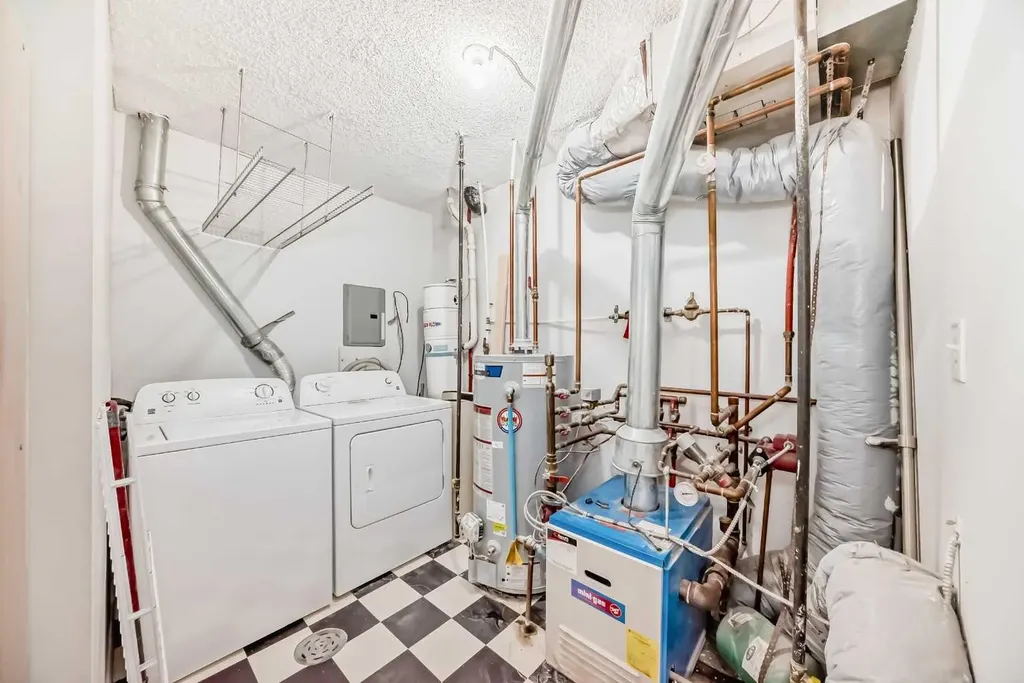 1215 15 Avenue SW Calgary AB T3C 0X5