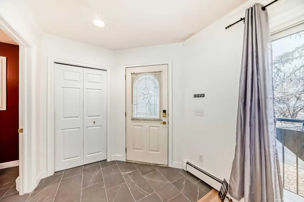 1215 15 Avenue SW Calgary AB T3C 0X5