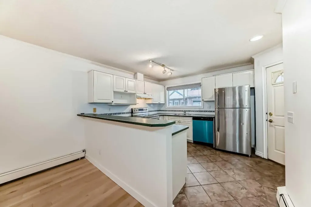 1215 15 Avenue SW Calgary AB T3C 0X5