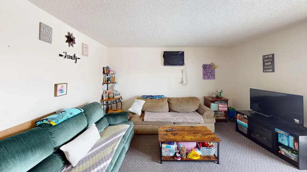 305 2 Avenue Bassano AB T0J0B0