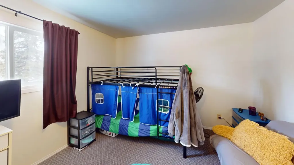 305 2 Avenue Bassano AB T0J0B0