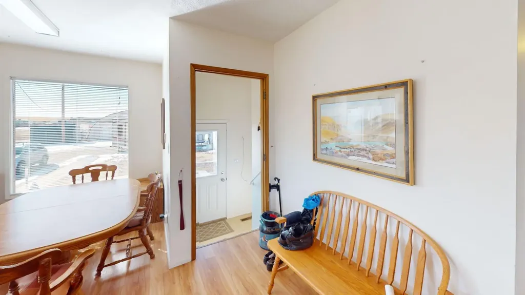 305 2 Avenue Bassano AB T0J0B0