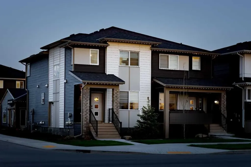 168 Bridgeport Avenue Chestermere AB T1X3E8