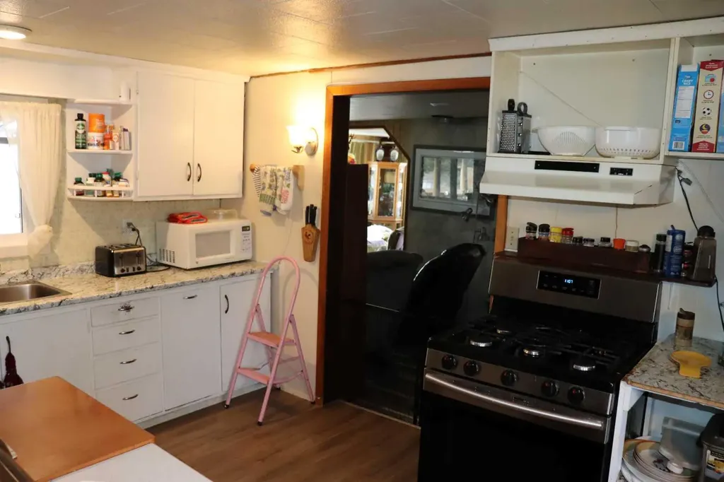 2302 10 Street Marlboro AB T7E 3A1