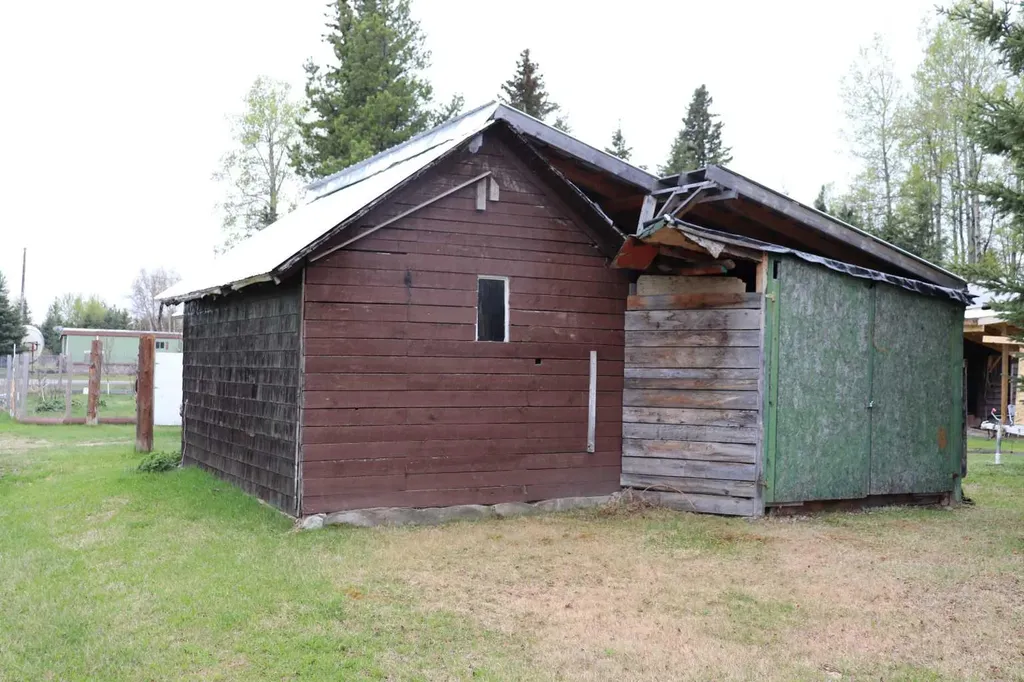 2302 10 Street Marlboro AB T7E 3A1