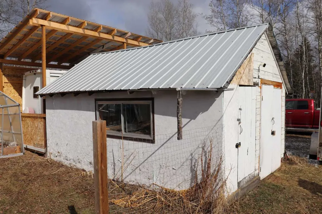 2302 10 Street Marlboro AB T7E 3A1