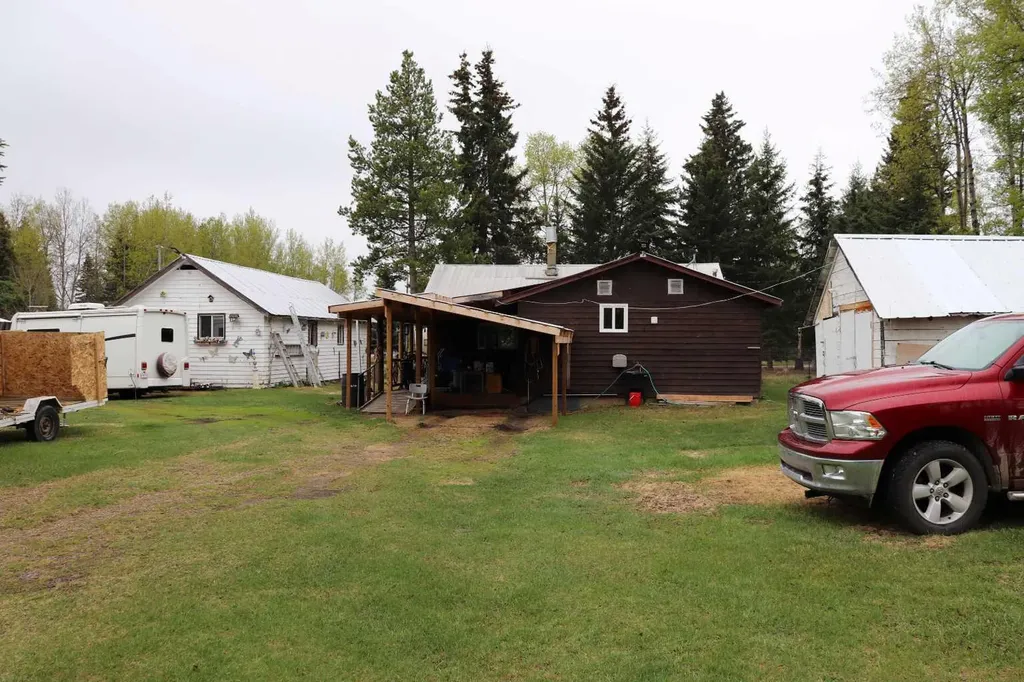 2302 10 Street Marlboro AB T7E 3A1