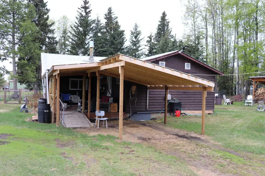2302 10 Street Marlboro AB T7E 3A1