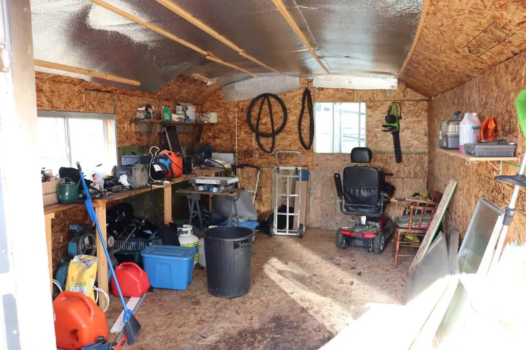 2302 10 Street Marlboro AB T7E 3A1