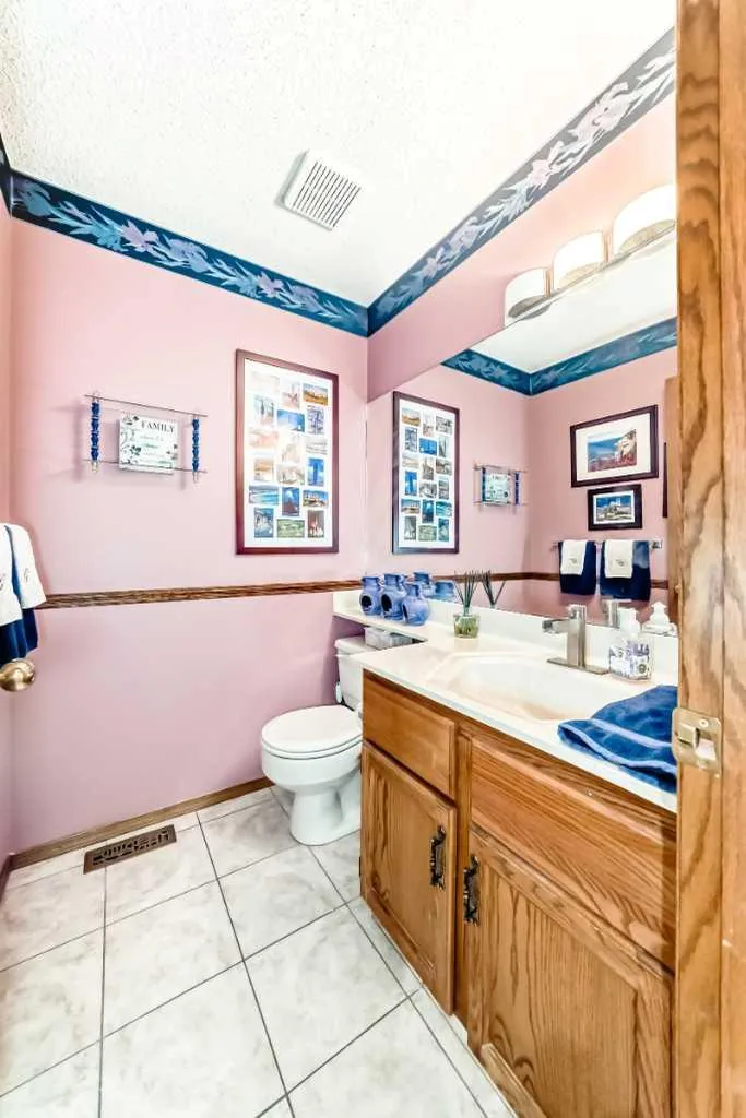 219 Hawkstone Close NW Calgary AB T3G 3P3