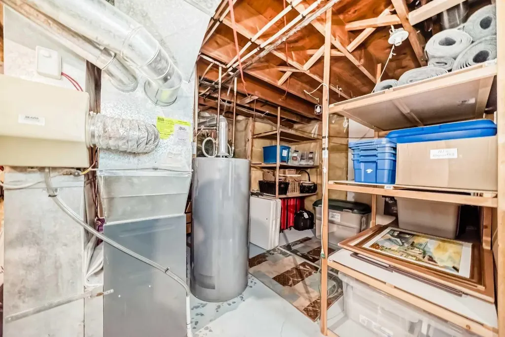219 Hawkstone Close NW Calgary AB T3G 3P3