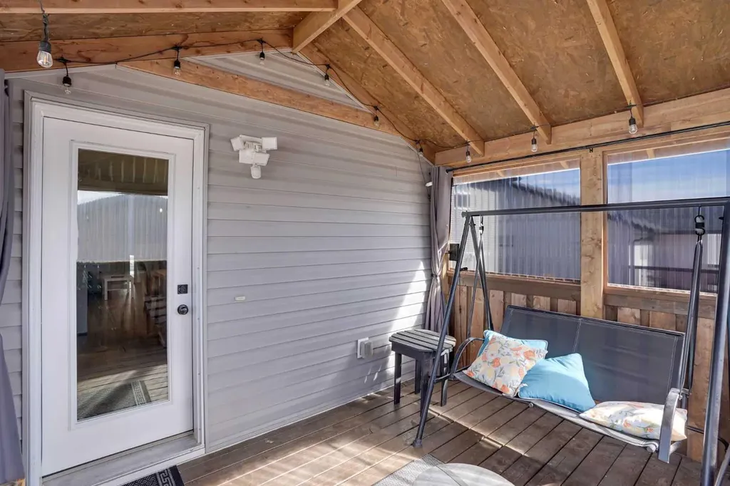 244 Thomlison Avenue Red Deer AB T4P 3E6