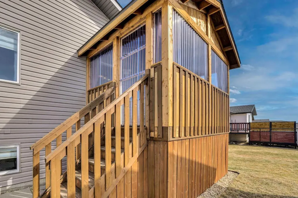 244 Thomlison Avenue Red Deer AB T4P 3E6