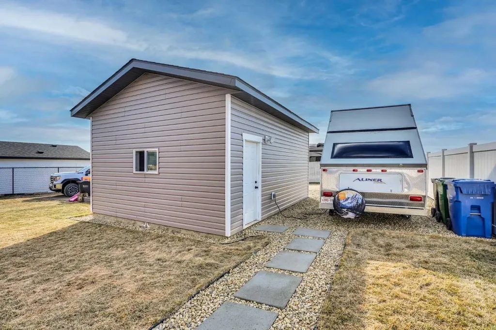 244 Thomlison Avenue Red Deer AB T4P 3E6