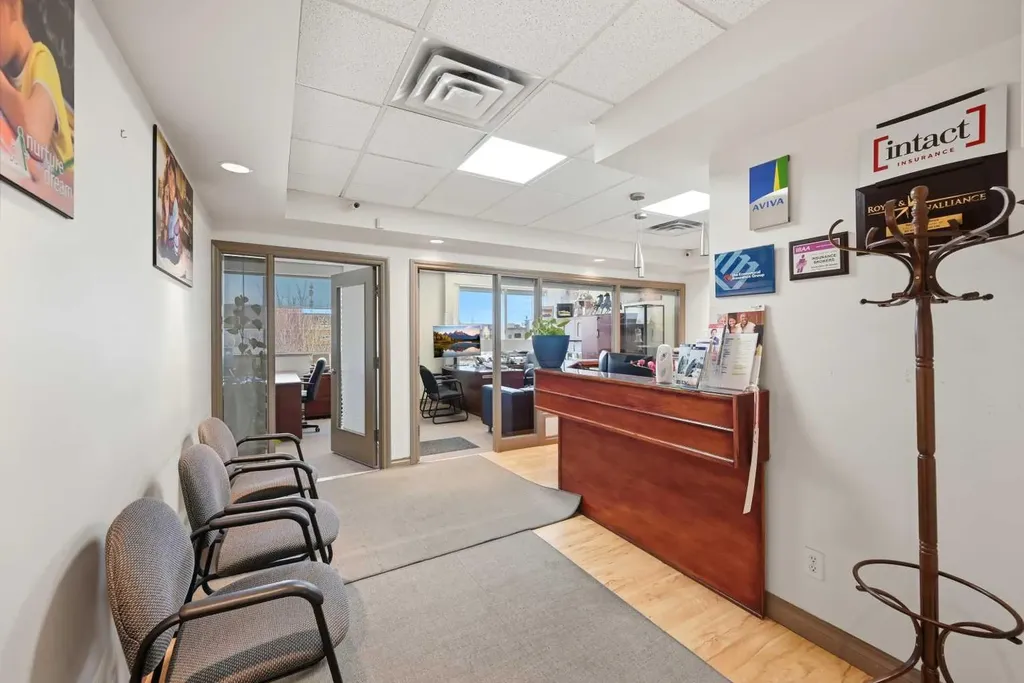 7 Westwinds Crescent NE Calgary AB T3J 5H2
