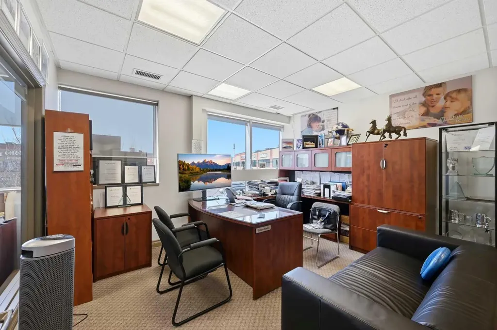 7 Westwinds Crescent NE Calgary AB T3J 5H2