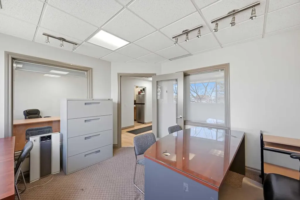 7 Westwinds Crescent NE Calgary AB T3J 5H2