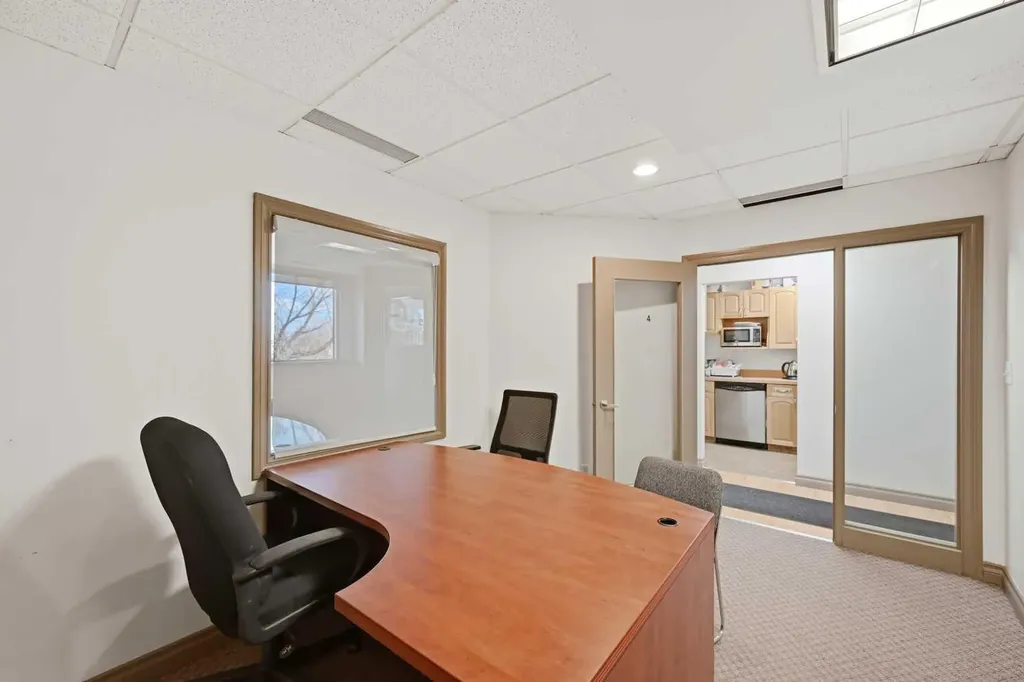 7 Westwinds Crescent NE Calgary AB T3J 5H2