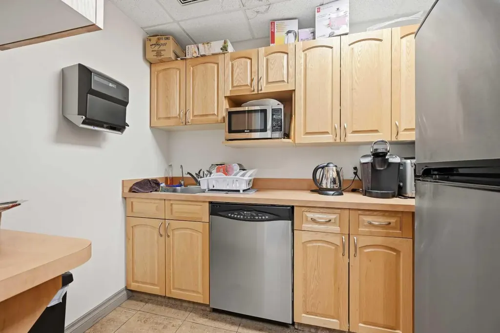 7 Westwinds Crescent NE Calgary AB T3J 5H2