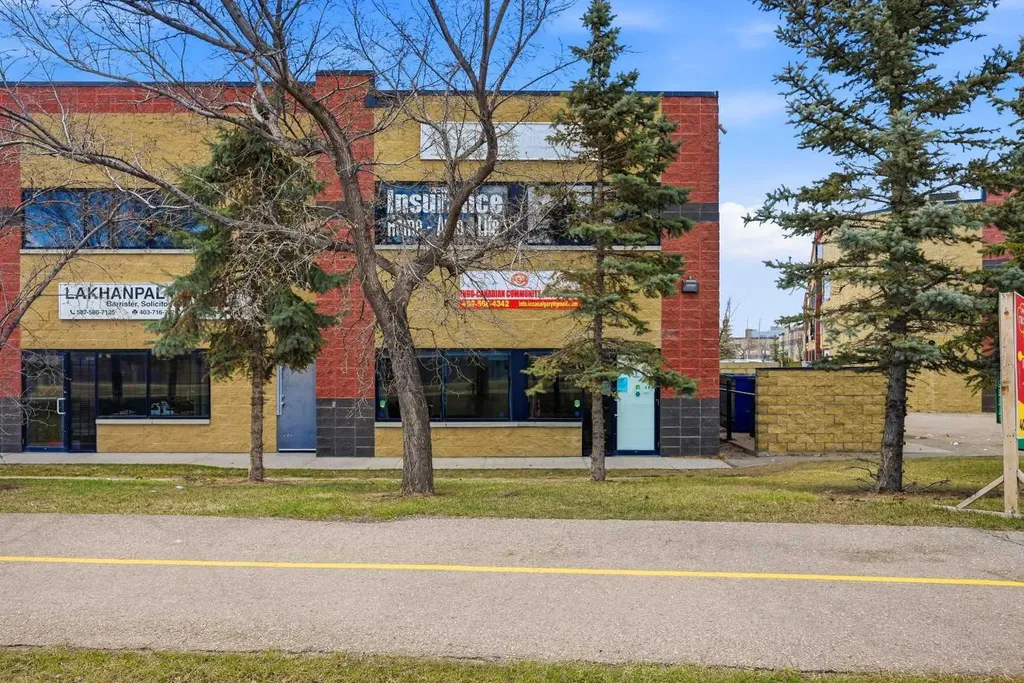 7 Westwinds Crescent NE Calgary AB T3J 5H2