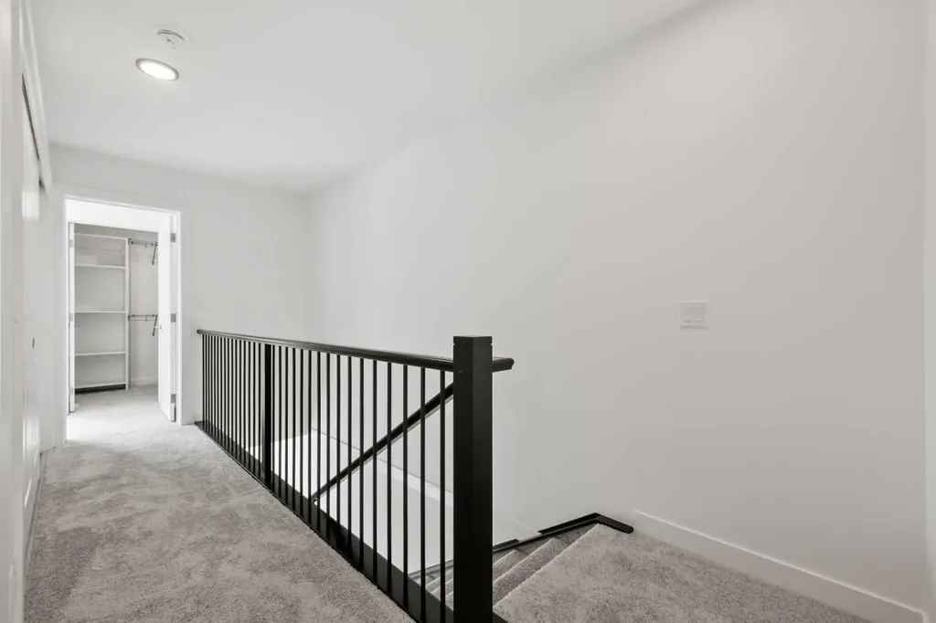 848 83 Street SW Calgary AB T3H 6M8
