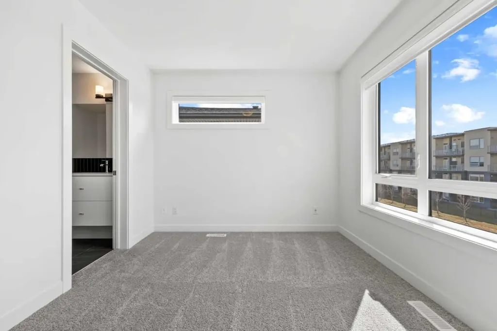 848 83 Street SW Calgary AB T3H 6M8