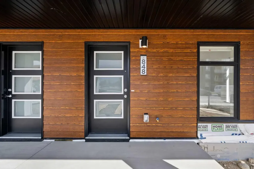848 83 Street SW Calgary AB T3H 6M8