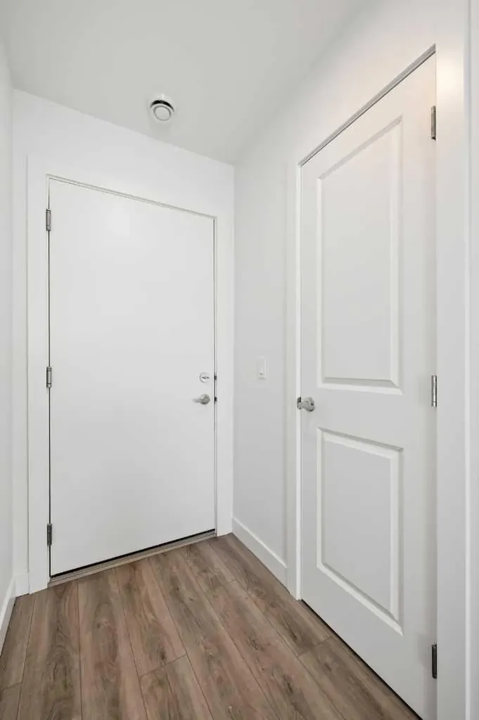 848 83 Street SW Calgary AB T3H 6M8