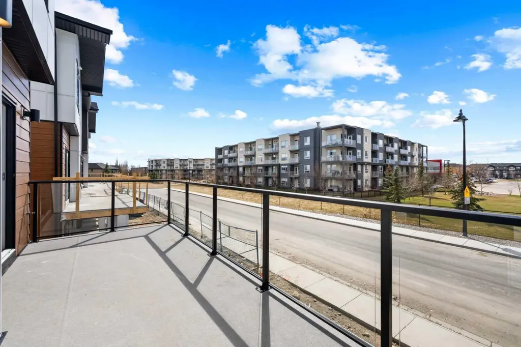 848 83 Street SW Calgary AB T3H 6M8