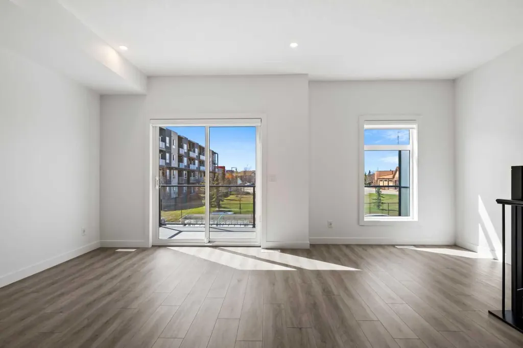 848 83 Street SW Calgary AB T3H 6M8