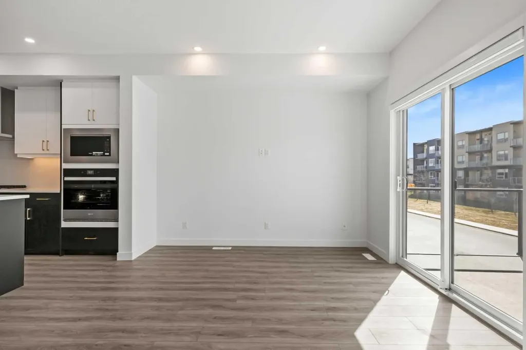 848 83 Street SW Calgary AB T3H 6M8