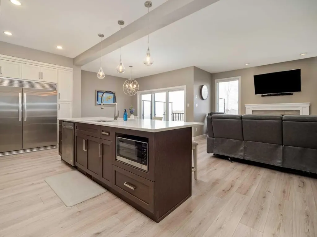 413 Devonia Way W Lethbridge AB T1J 5J7