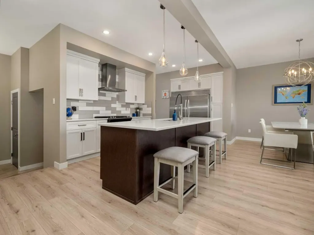 413 Devonia Way W Lethbridge AB T1J 5J7