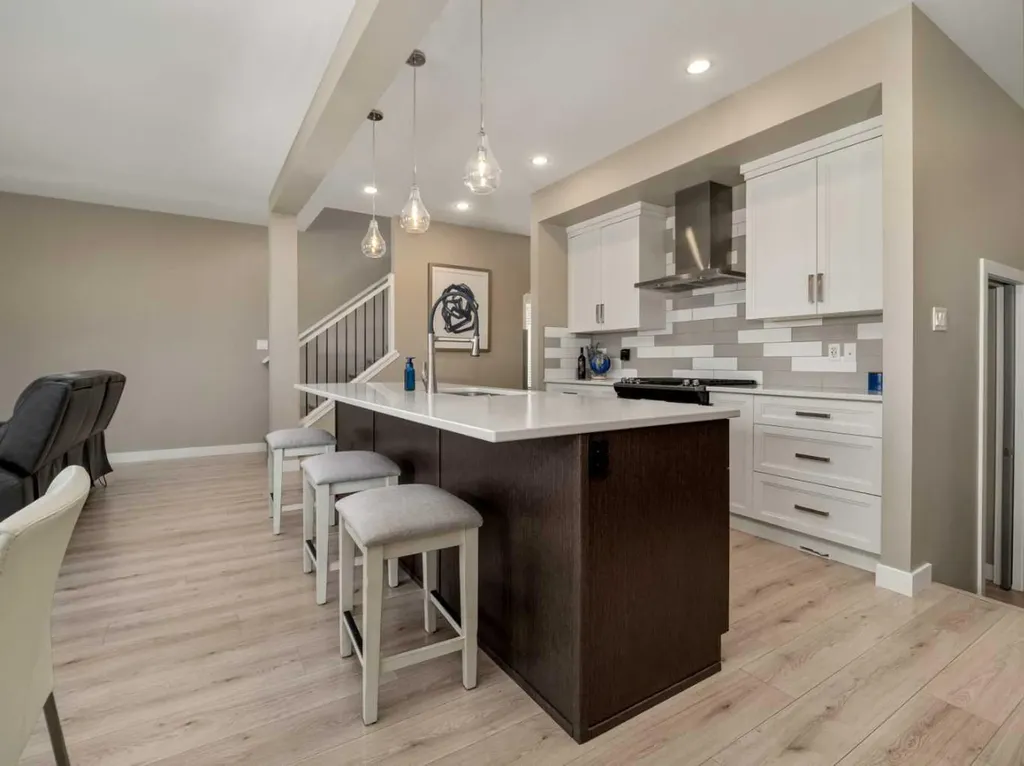 413 Devonia Way W Lethbridge AB T1J 5J7
