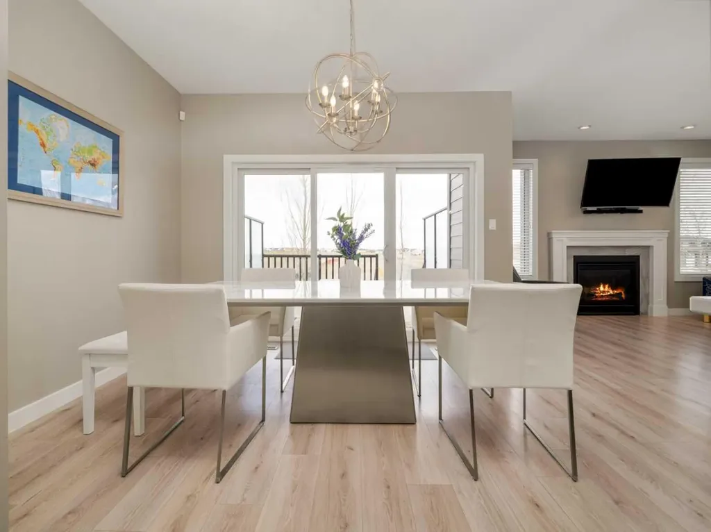 413 Devonia Way W Lethbridge AB T1J 5J7