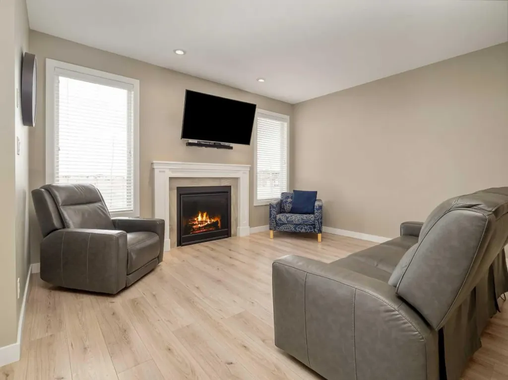 413 Devonia Way W Lethbridge AB T1J 5J7
