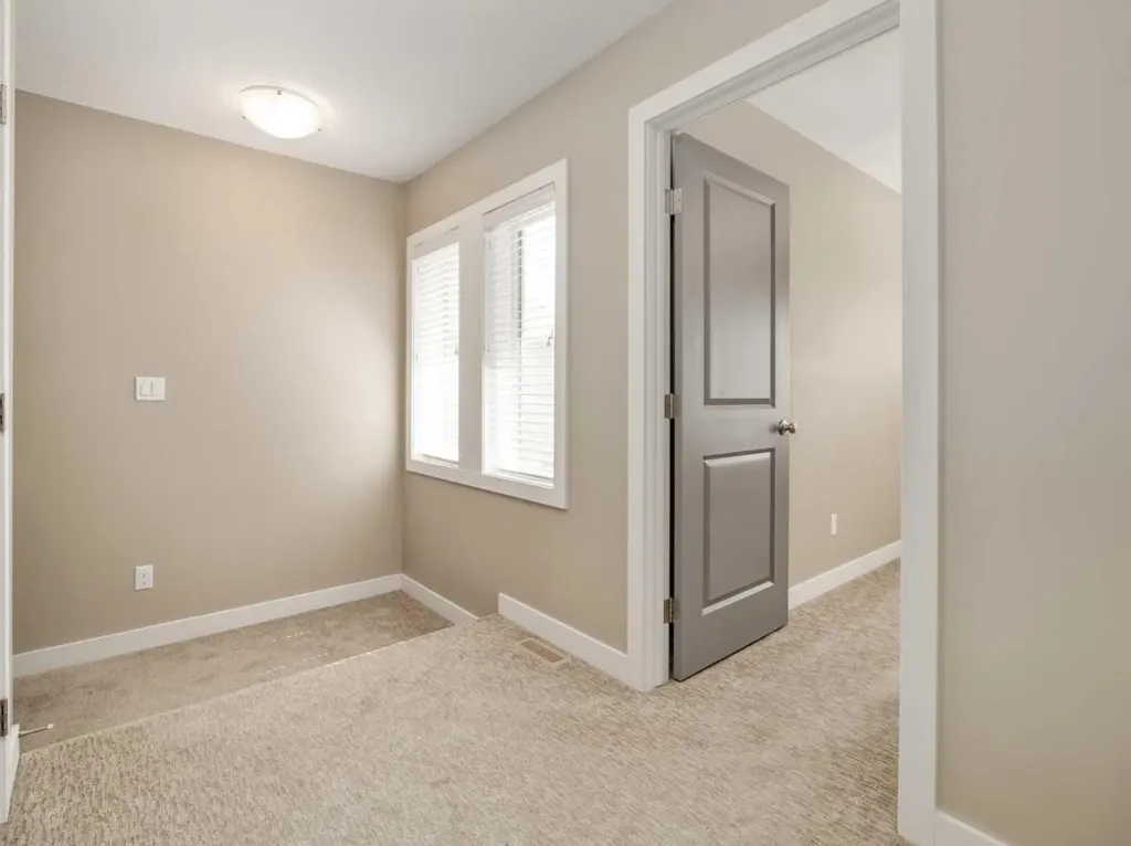 413 Devonia Way W Lethbridge AB T1J 5J7